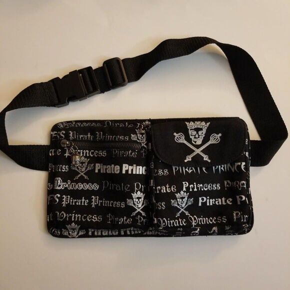 Disney Parks Fanny Pack Belt Bag Pirate Princess Pirates of the Caribbean Potc - Picture 1 of 8